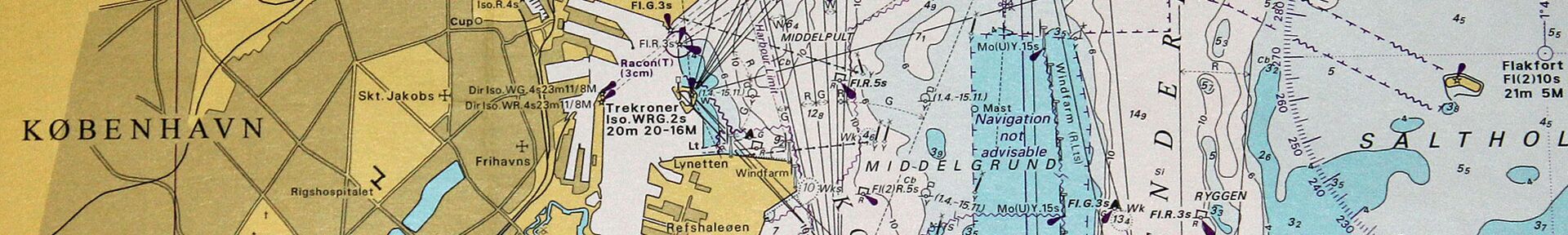 Ausschnitt einer dänischen Seekarte mit der Einfahrt zum Hafen Kopenhagen